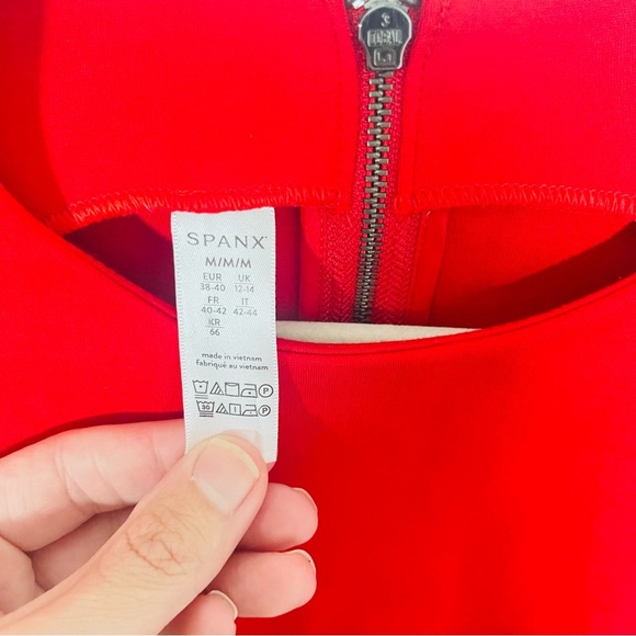 SPANX The Perfect Fitted Dress True Red Sheath Office Business Casual Ponte Knit - Picture 8 of 9
